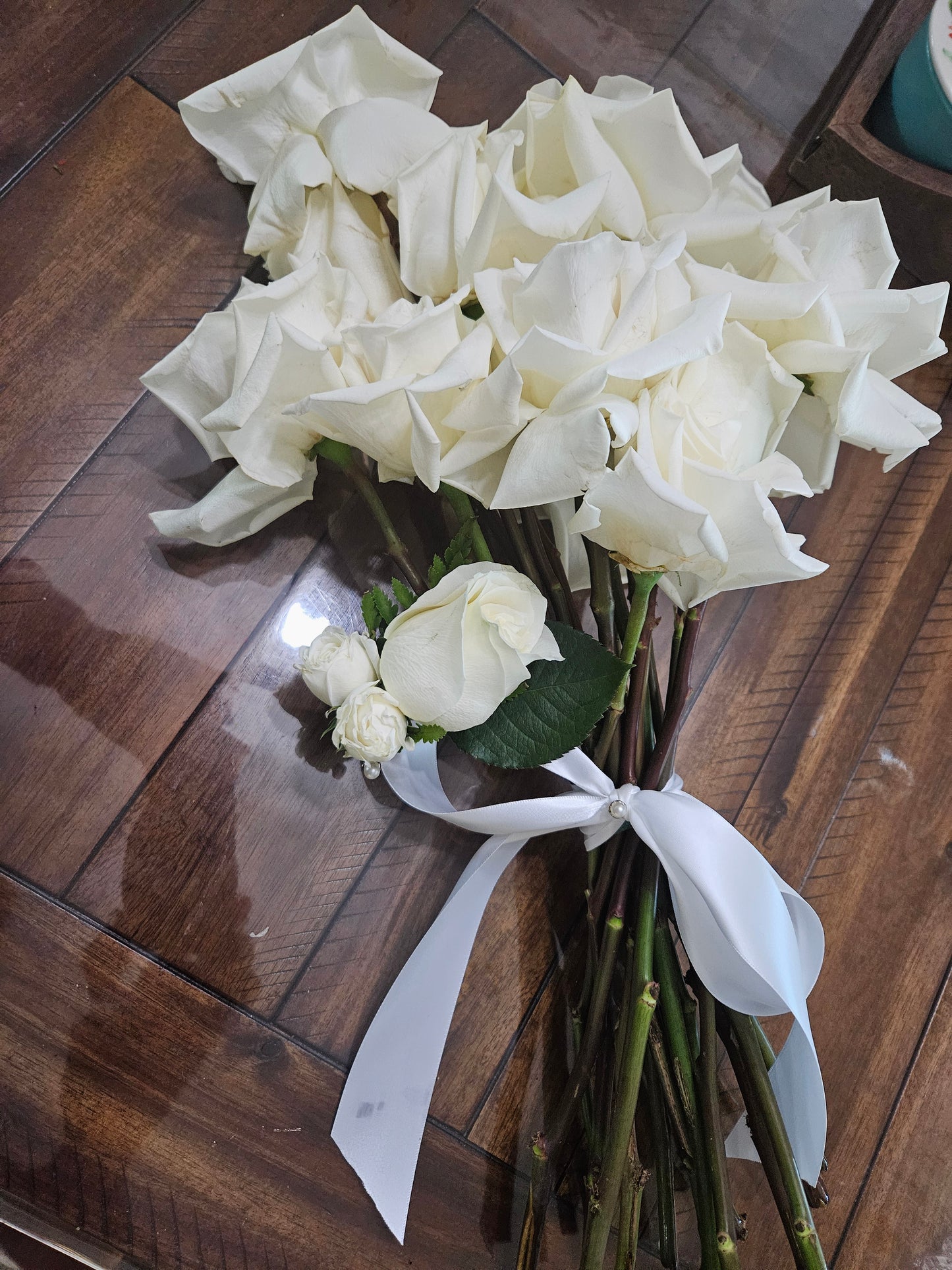 Bride bouquets, bridesmaid bouquets, XV bouquets