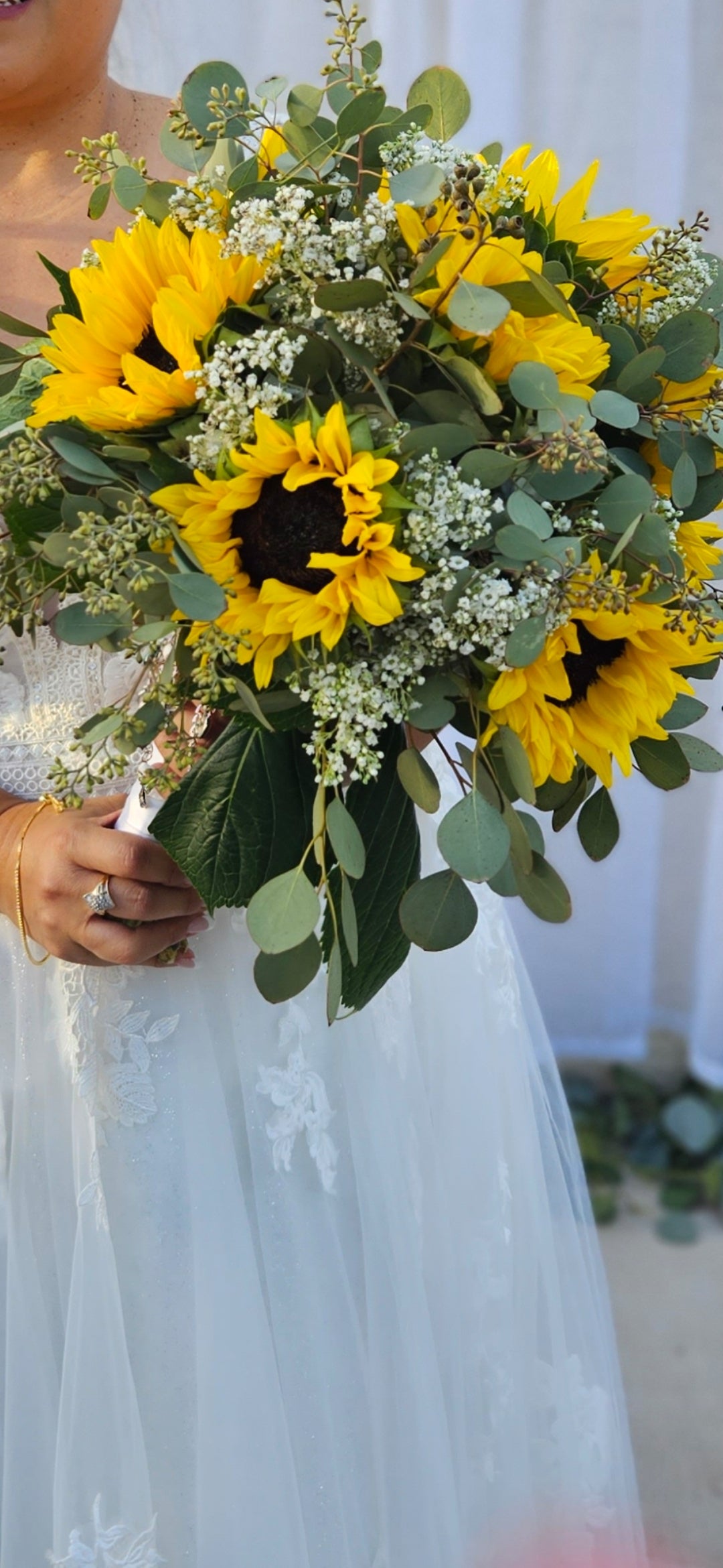 Bride bouquets, bridesmaid bouquets, XV bouquets